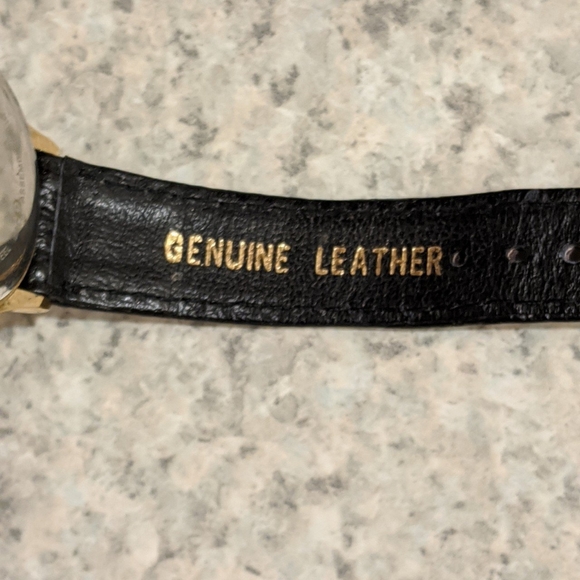 Shears Watch - Picture 4 of 4